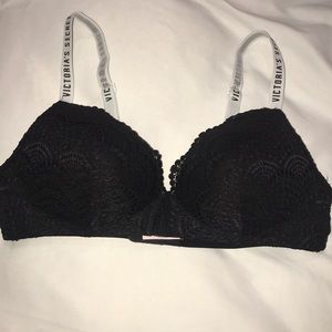 Victoria’s Secret Black Bra 36B
